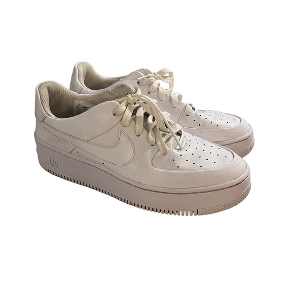 Nike Air Force 1 Sage Low Top White Size 10 Sneaker Lifestyle AR5339 - Picture 2 of 11